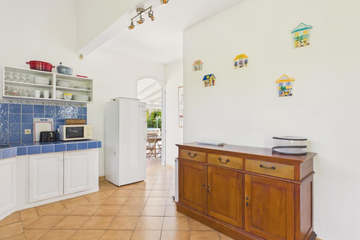 cuisine-equipee-grand-frigo (1)